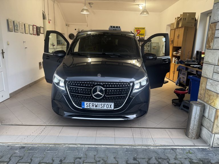 MERCEDES V KLASA - realizacja montażu SerwisFox