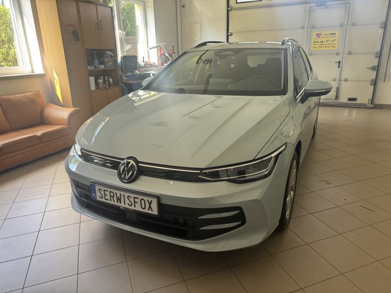 VW GOLF - realizacja montażu SerwisFox