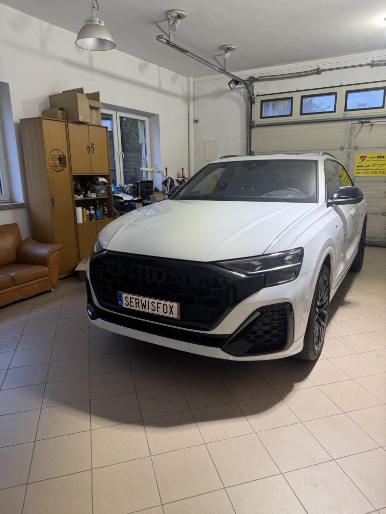 AUDI Q8 - realizacja montażu SerwisFox