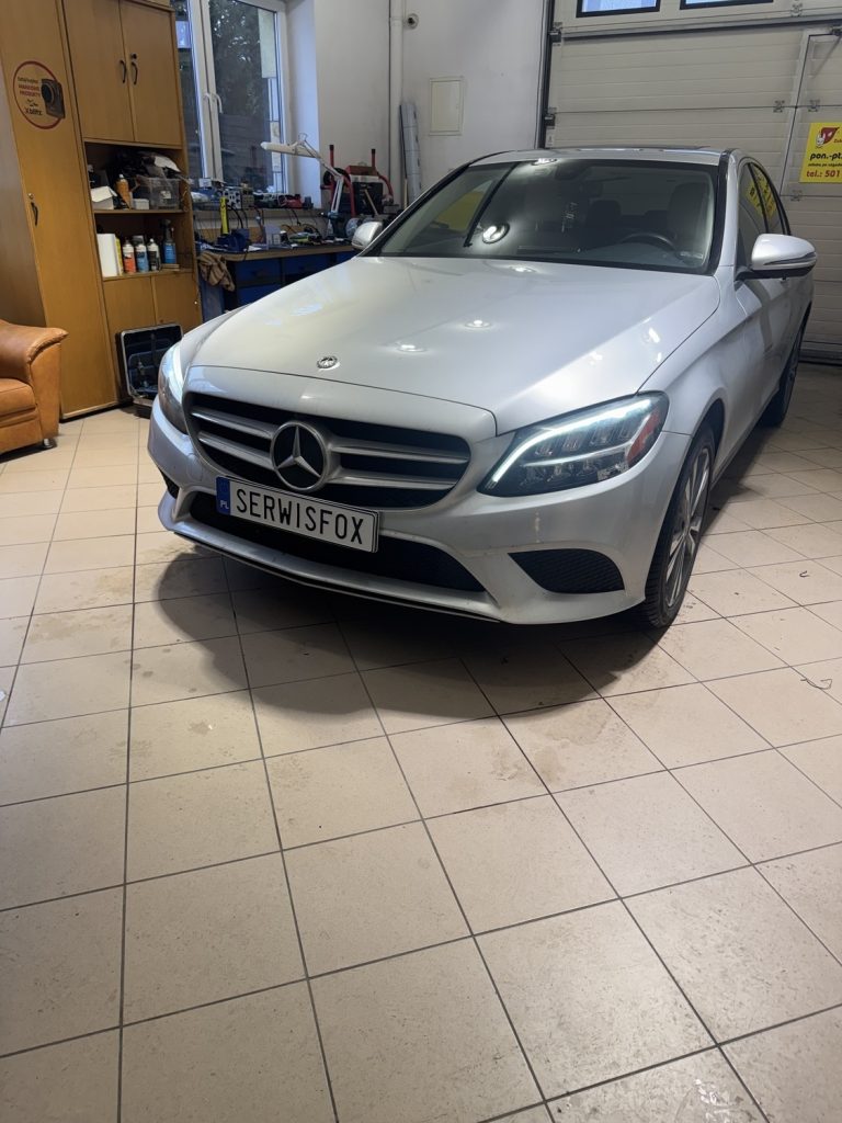 MERCEDES C Klasa - realizacja montażu SerwisFox