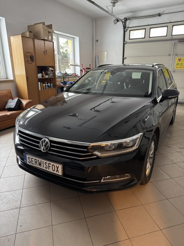 VW Passat - realizacja montażu SerwisFox
