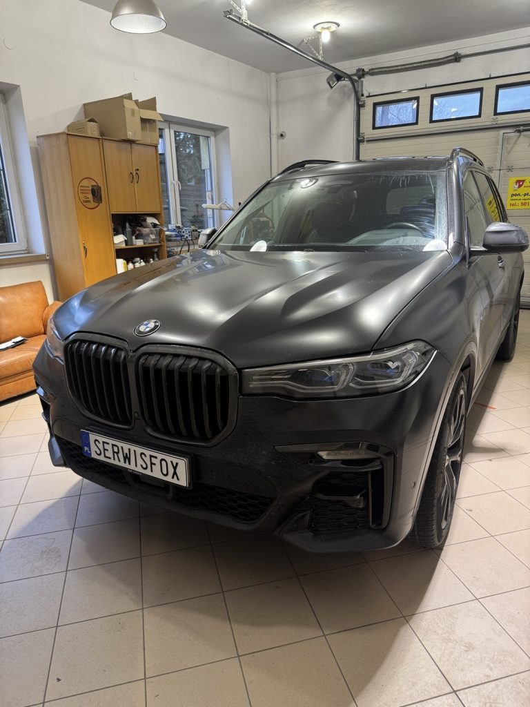 BMW X7 - realizacja montażu SerwisFox