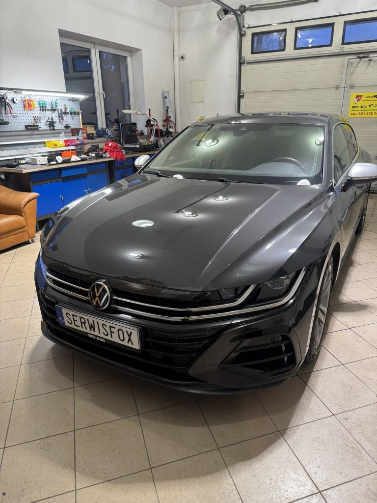 VW Arteon R - realizacja montażu SerwisFox