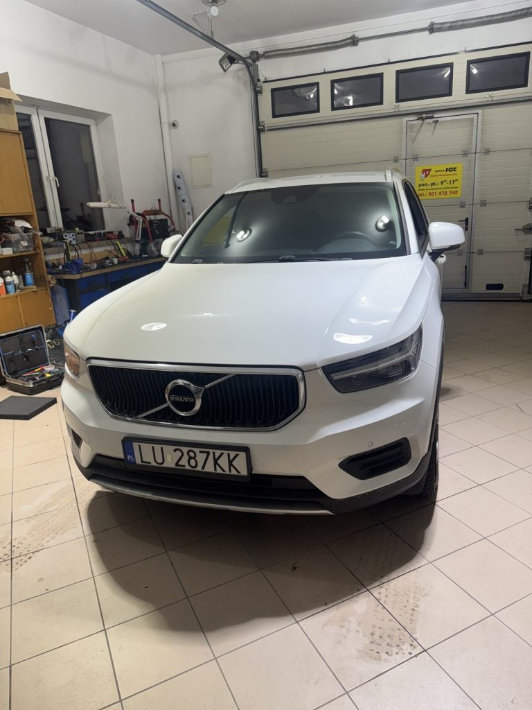 VOLVO XC 40 - realizacja montażu SerwisFox