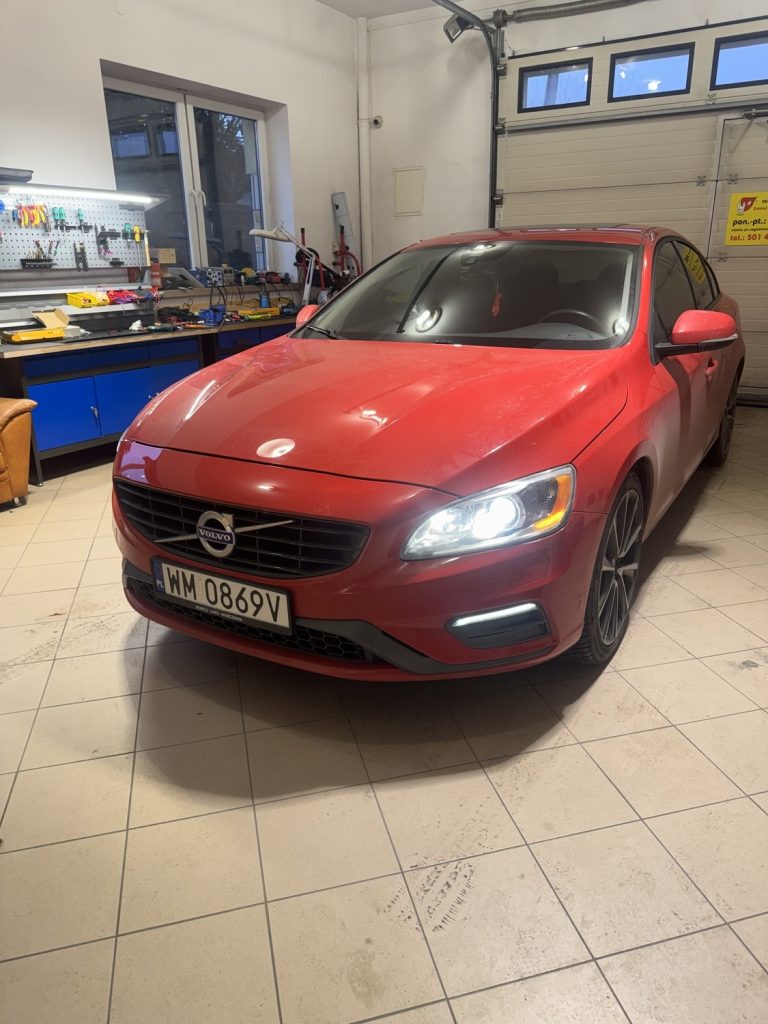 VOLVO S60 - realizacja montażu SerwisFox