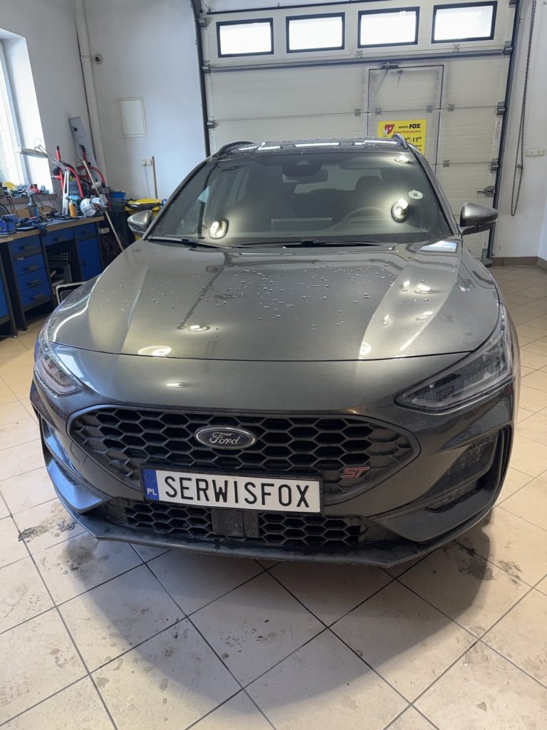 FORD FOCUS ST - realizacja montażu SerwisFox