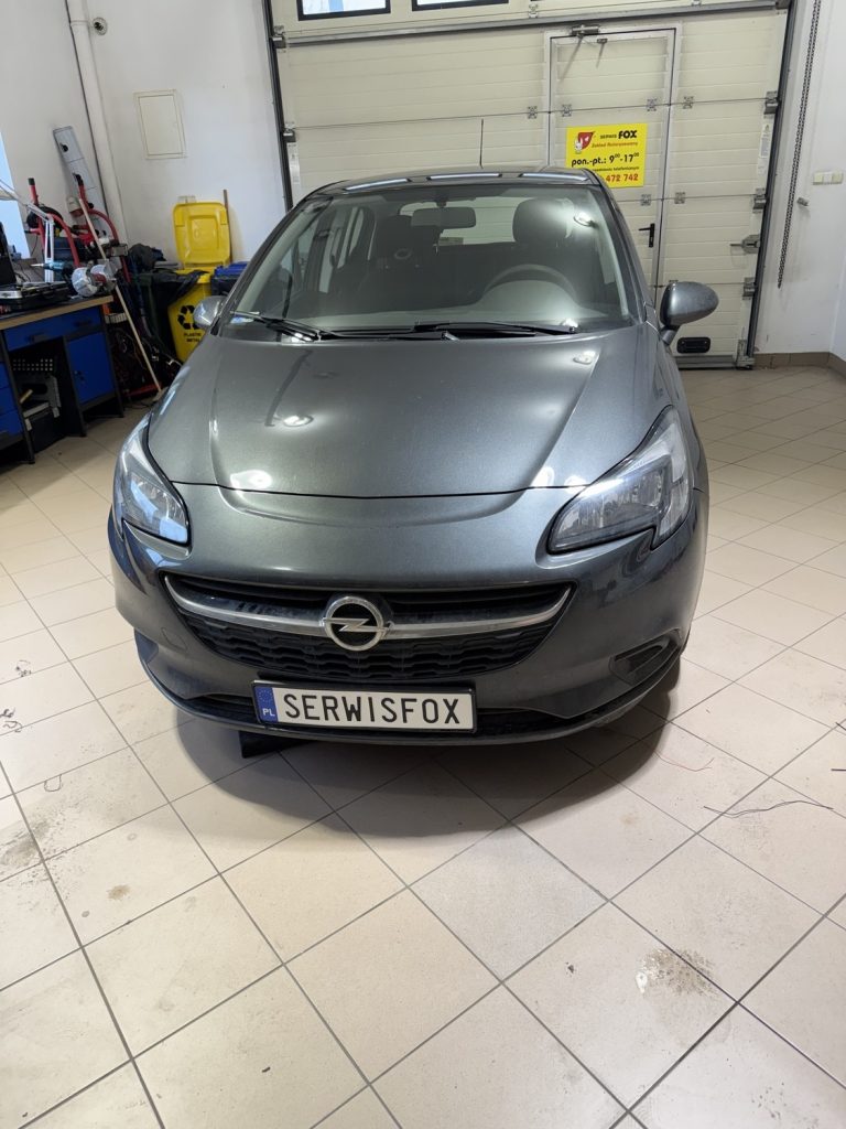 OPEL CORSA E - realizacja montażu SerwisFox