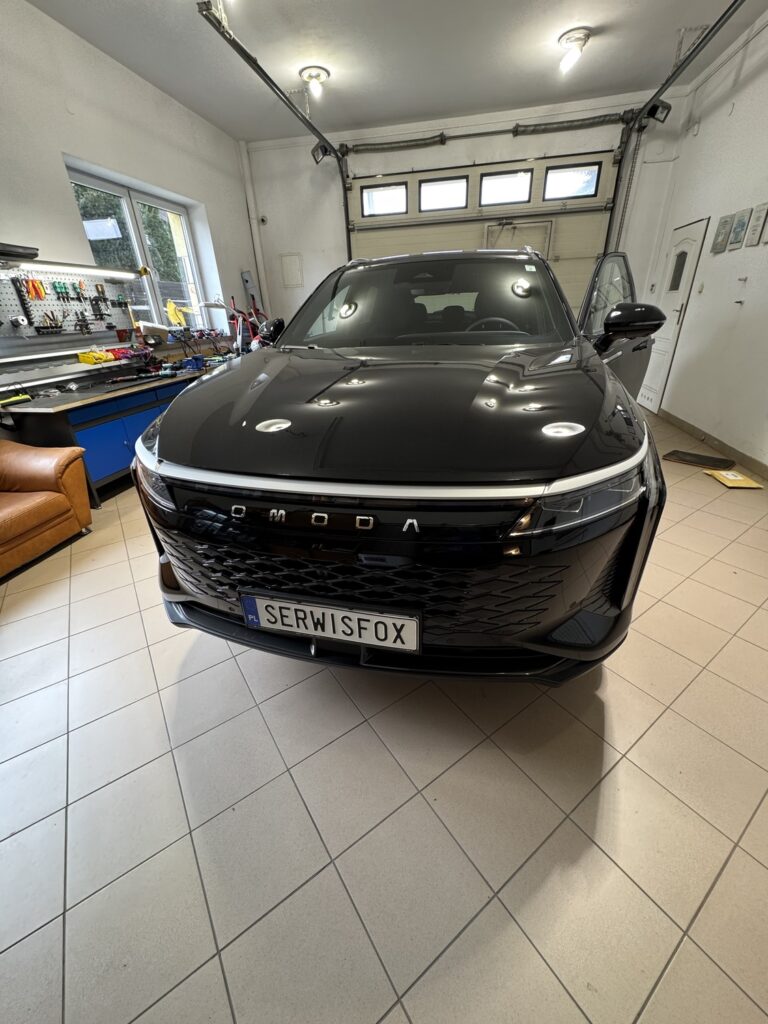 OMODA 9 - realizacja montażu SerwisFox