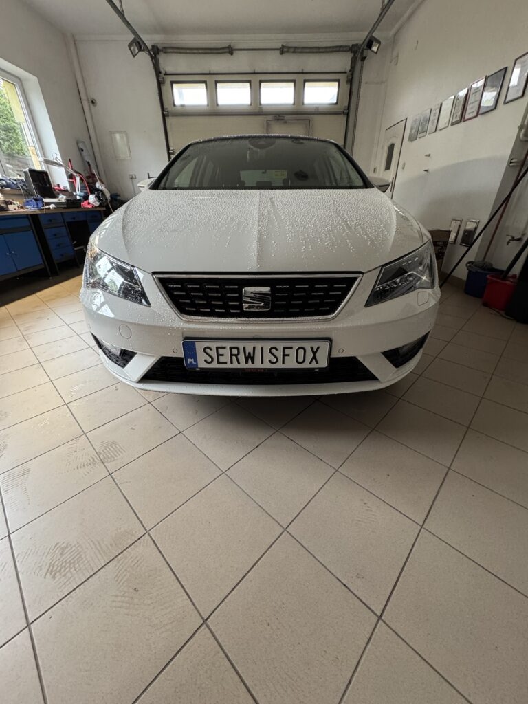 SEAT LEON - realizacja montażu SerwisFox