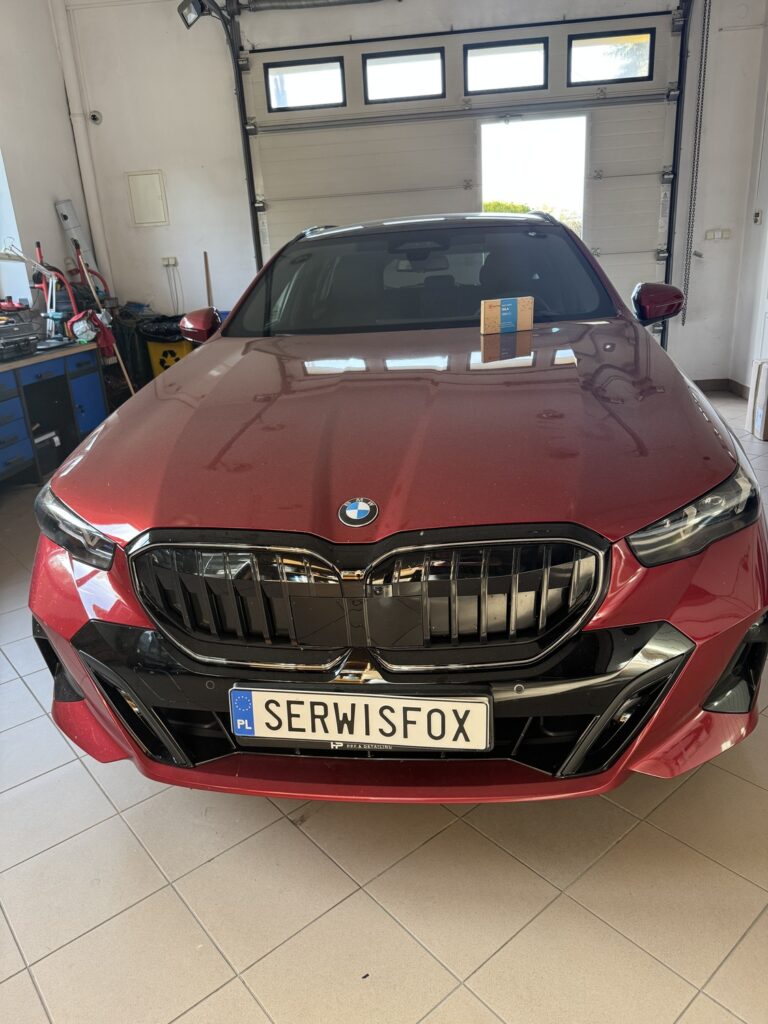BMW 5 G61 - realizacja montażu SerwisFox