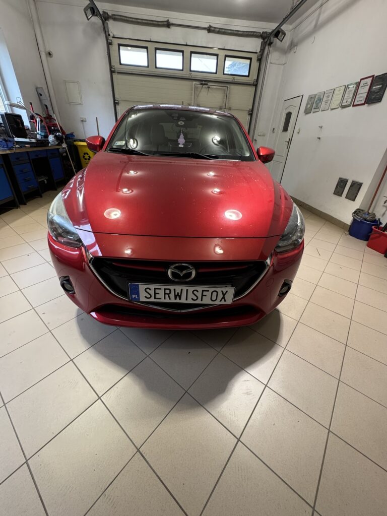 MAZDA 2 - realizacja montażu SerwisFox