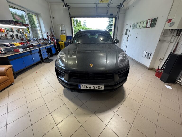 Porsche Macan - realizacja montażu SerwisFox