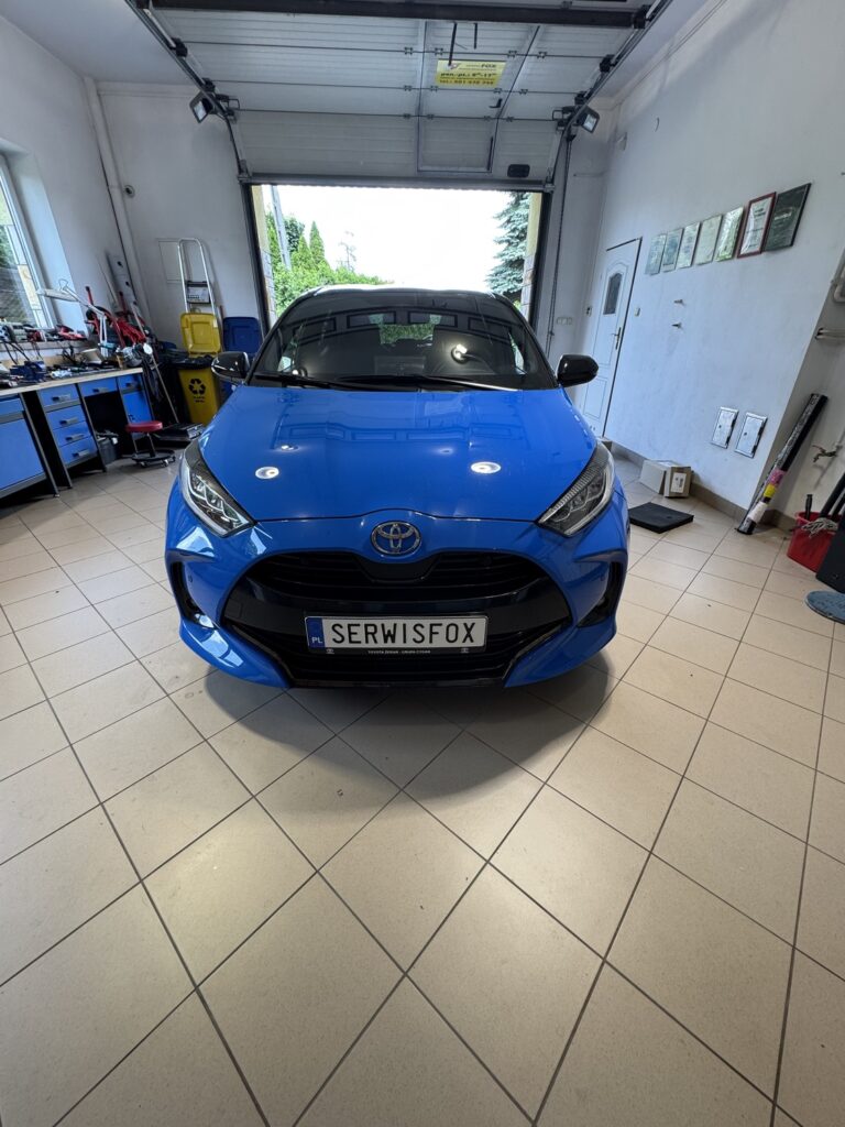 TOYOTA YARIS - realizacja montażu SerwisFox