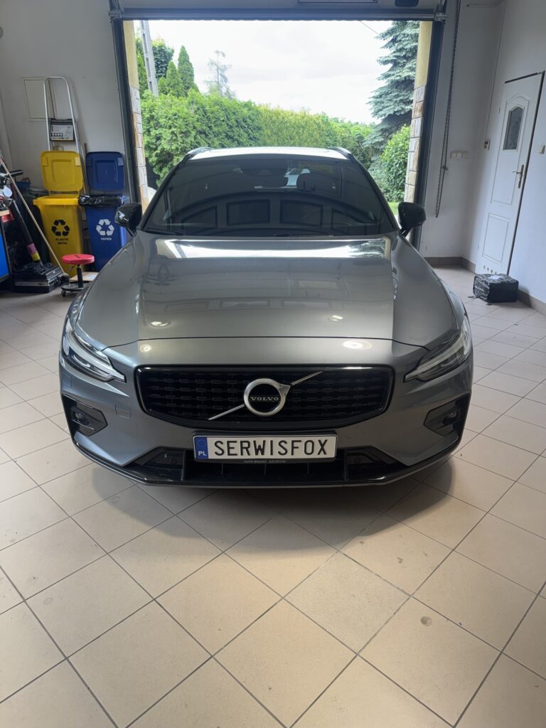 VOLVO V60 - realizacja montażu SerwisFox