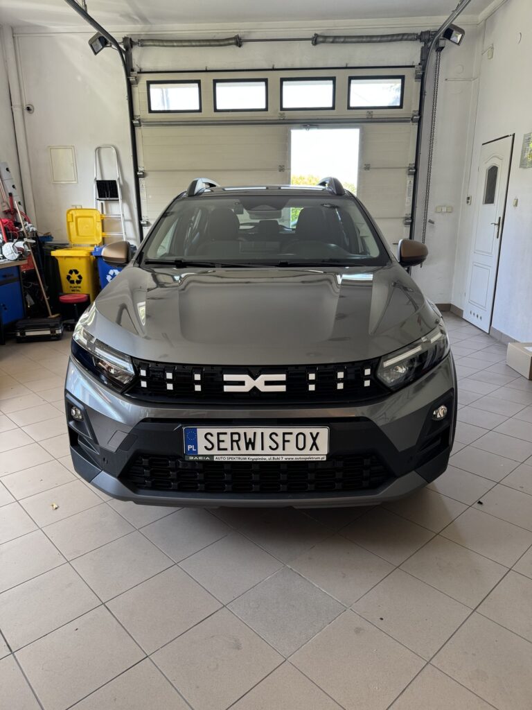 DACIA SANDERO - realizacja montażu SerwisFox