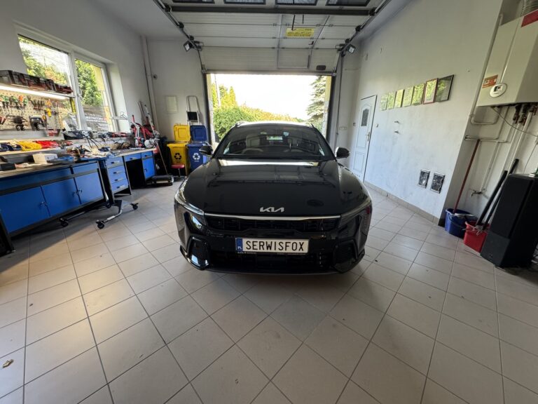 KIA K4 - realizacja montażu SerwisFox